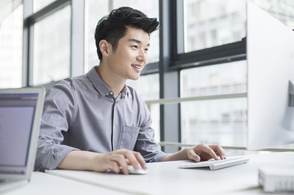 Formation informatique en ligne : accélérez votre carrière maintenant!